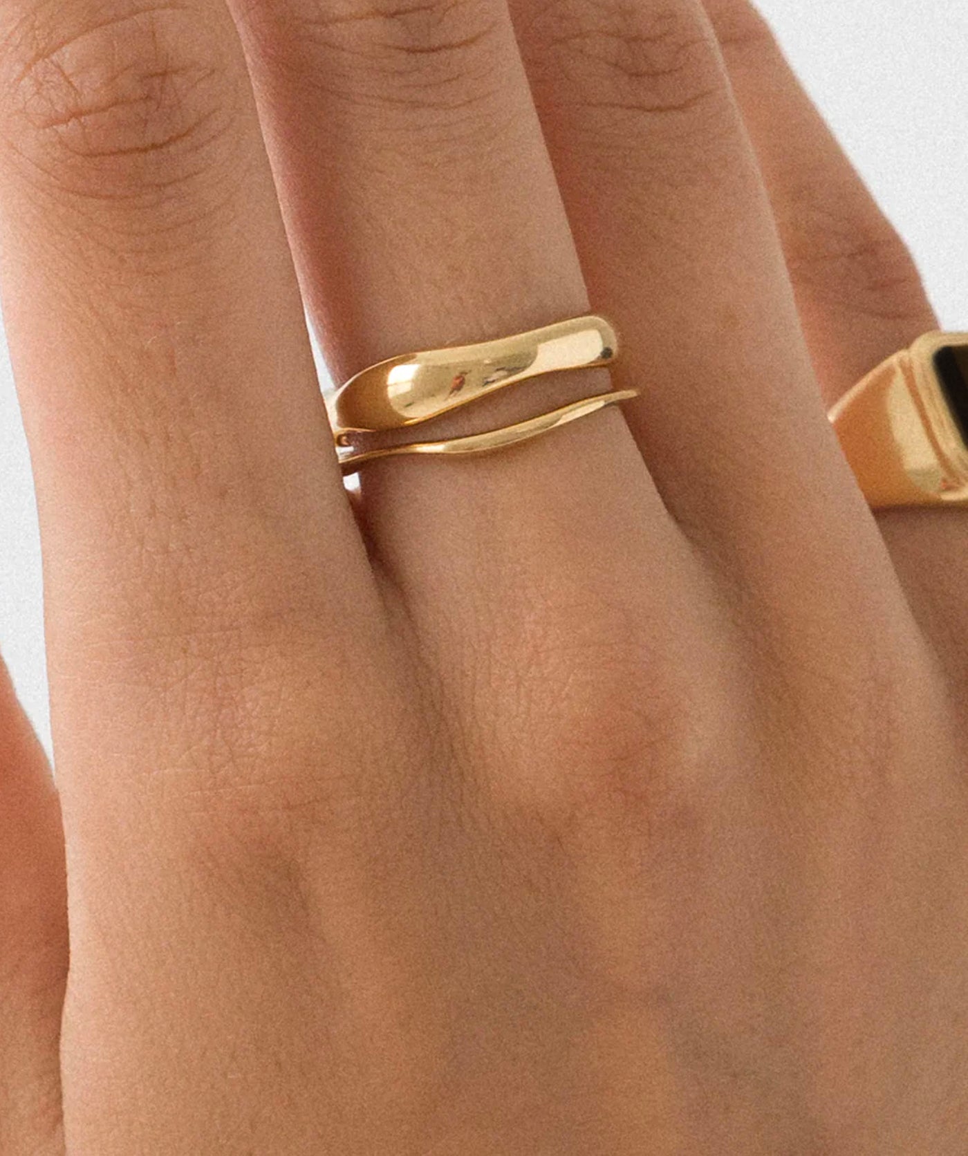 Dainty Wave Ring